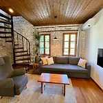 Our Townhouse Gjirokastër